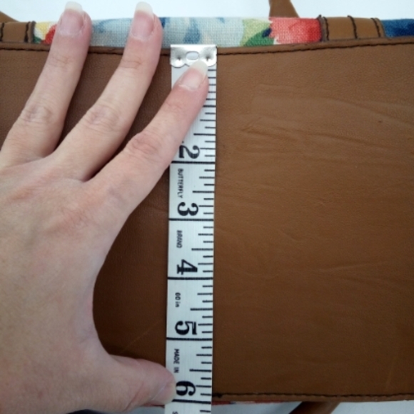 Etienne Aigner Sweet Linen Floral Spring Tan Vegan Handbag Crossbody Strap Bag - Picture 14 of 14